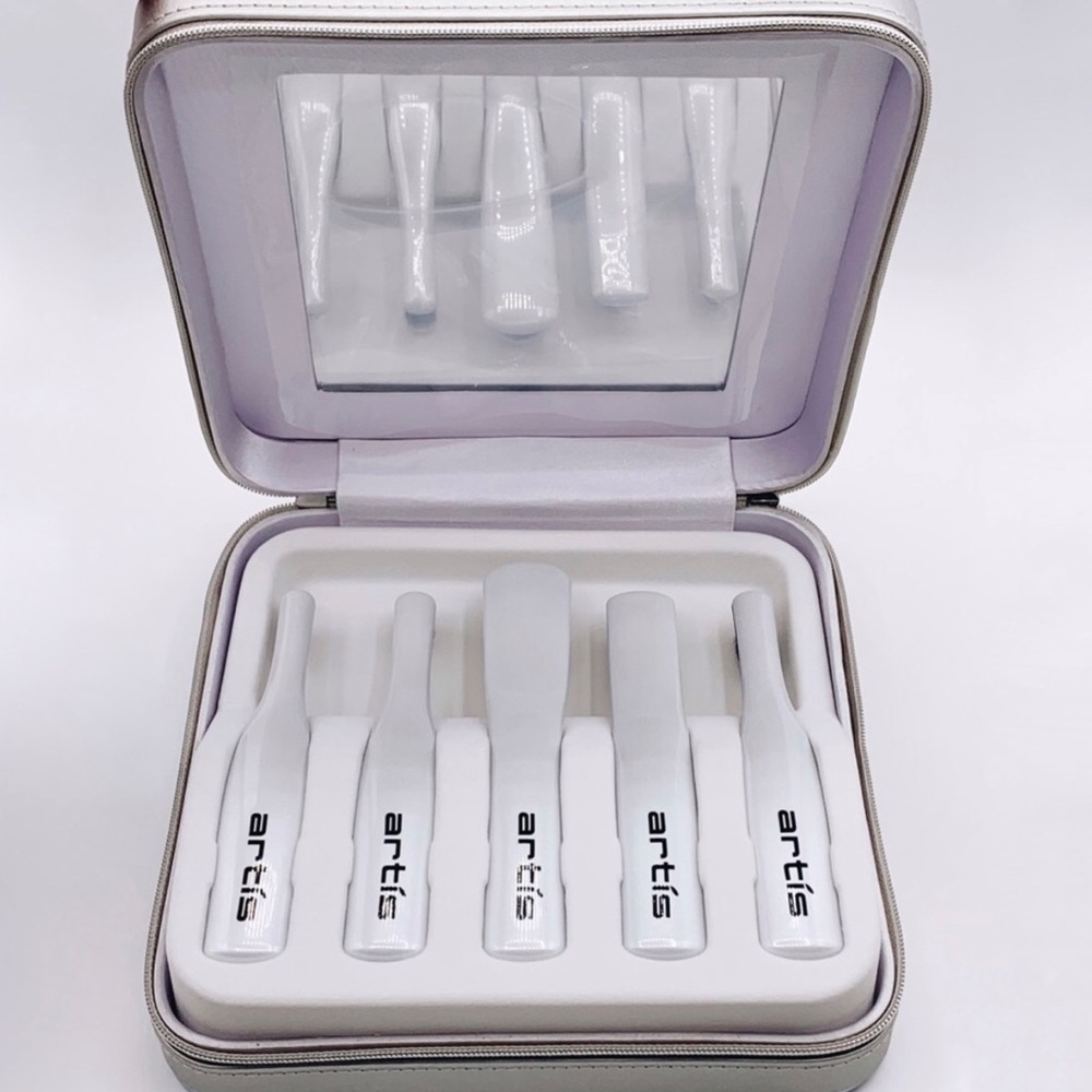 Artis Digit collection 5 brush set with luxe case - Picture 2 of 3